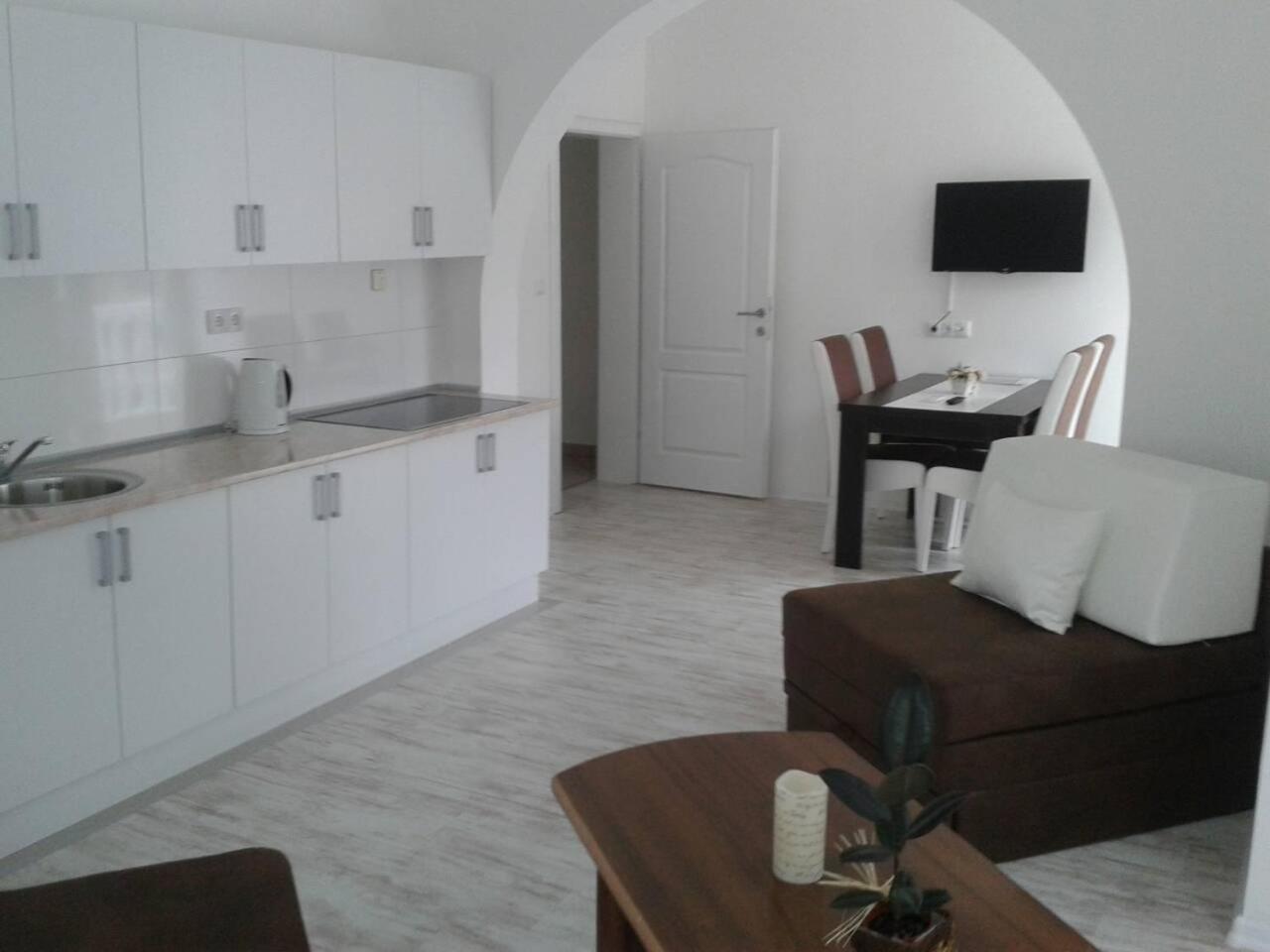 Apartment Villa Merci SJJ Eksteriør billede