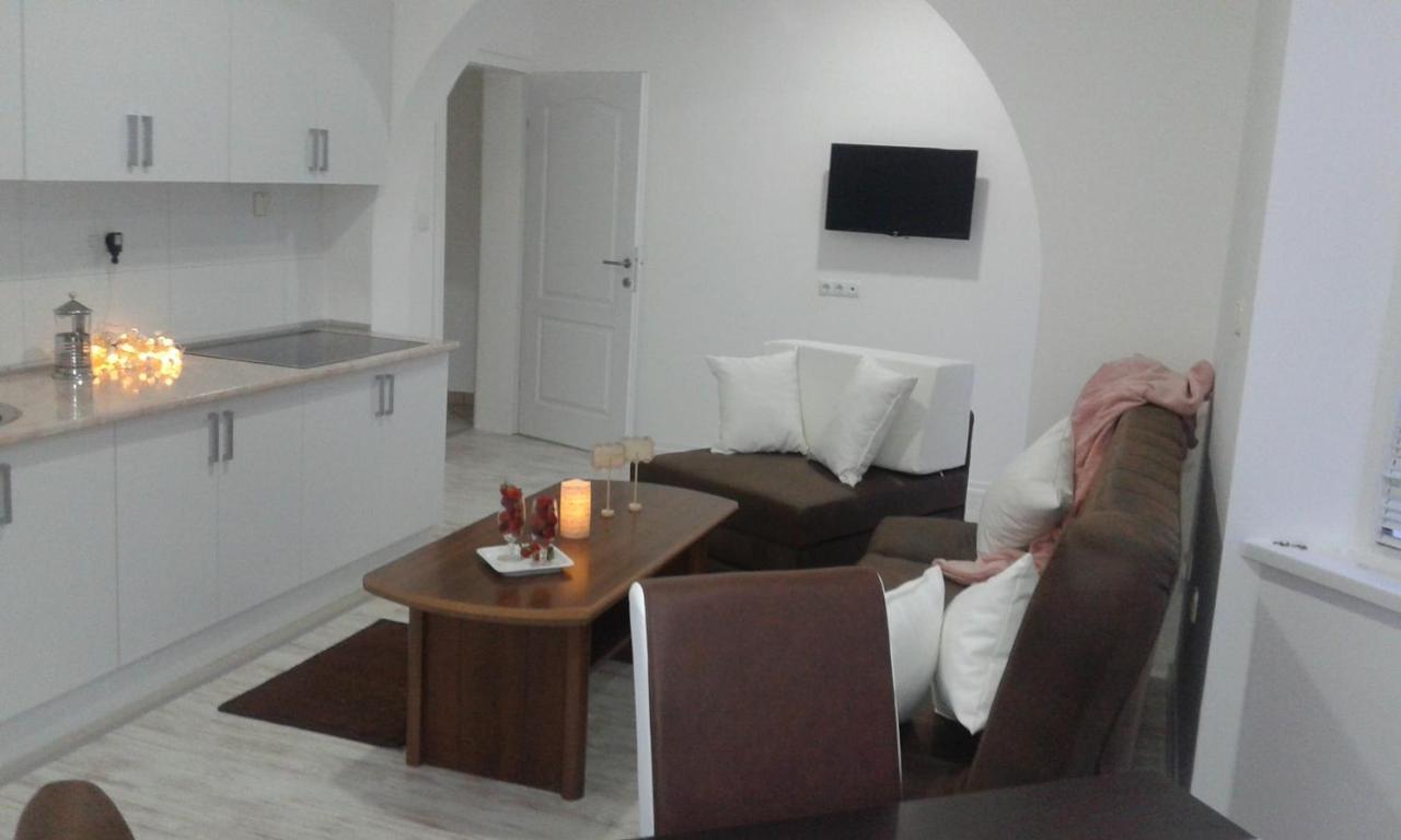 Apartment Villa Merci SJJ Eksteriør billede